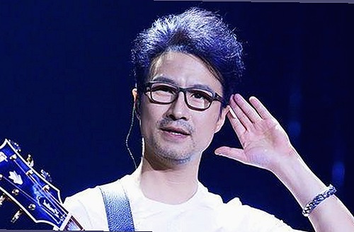 最新揭秘：小🐔🐔伸进🈲18网站官方版的真实现状